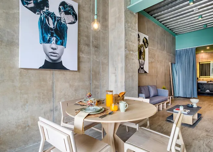 Collections By Uliv Polanco Aparthotel