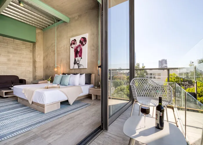 Aparthotel Collections By Uliv Polanco